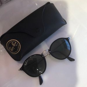 Black Polarized Round Ray Ban RB2447